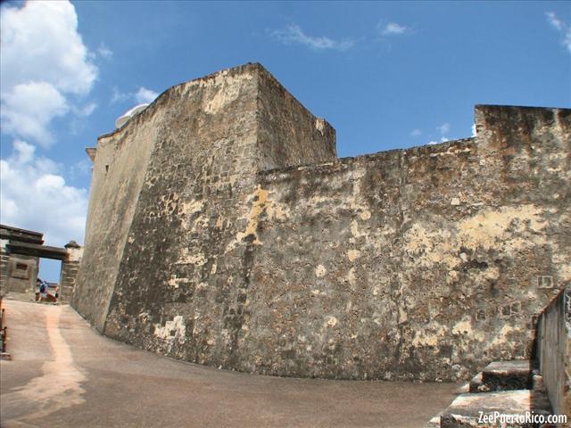 Castillo San Cristóbal - ZeePuertoRico.com